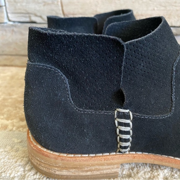 Clarks Edenvale Bella Black Suede Leather Ankle Boots Booties Pull On: 6 - Picture 4 of 10